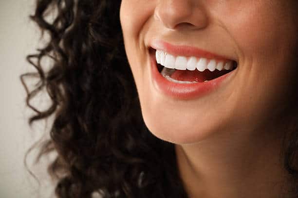 Invisalign vs Braces in Des Moines: Which Teeth Straightening Option Is Right for Adults?